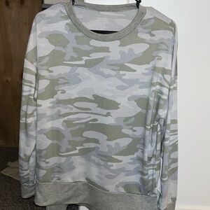 Camo women’s Crewneck
